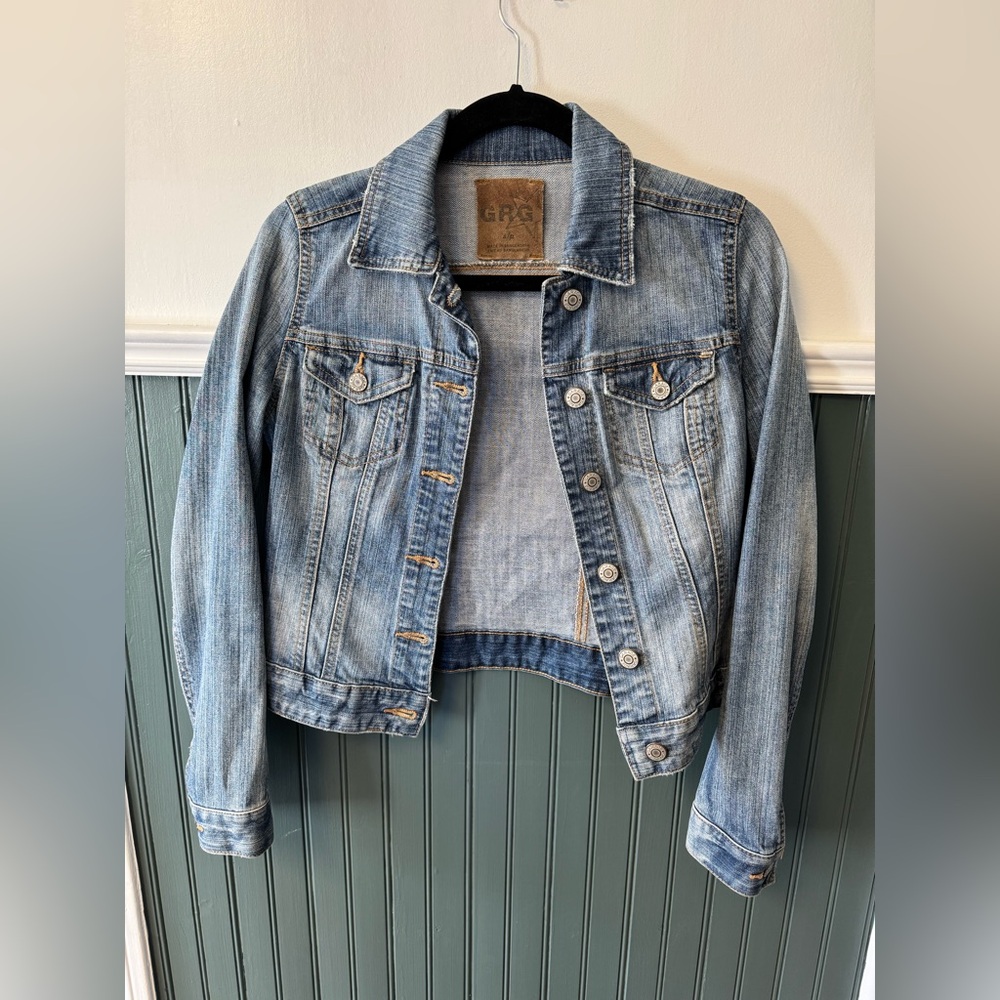 Classic GRG Blue Denim Jean Jacket - Size Small (S)